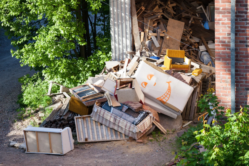 Garage and Basement Hoarder Cleanouts