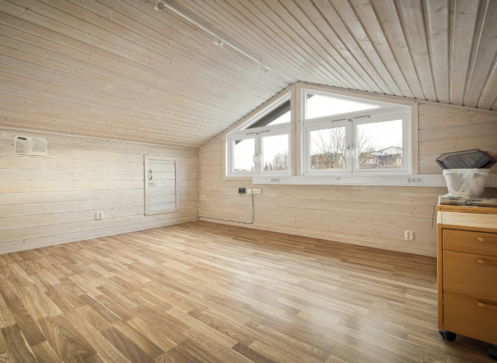 Estate Attic Cleanout Services
