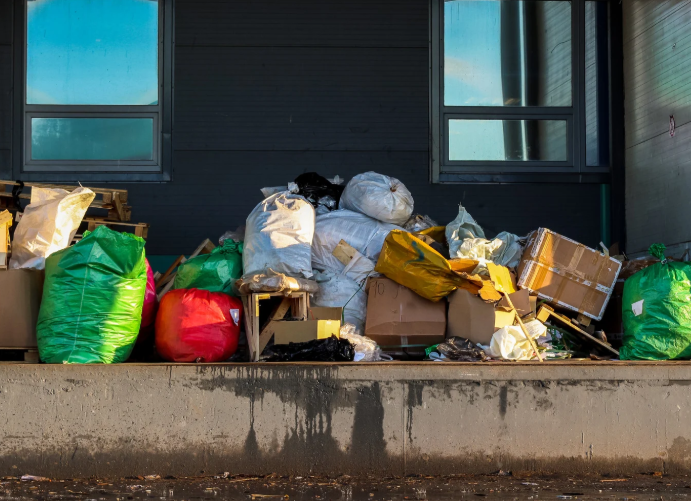 Restaurant Junk Removal