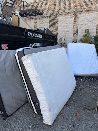 How to Dispose of a Mattress in Chicago, IL (2026 Guide)